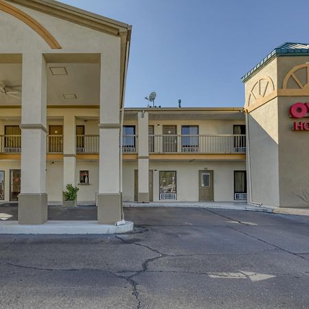 Oyo Hotel Grenada West Экстерьер фото